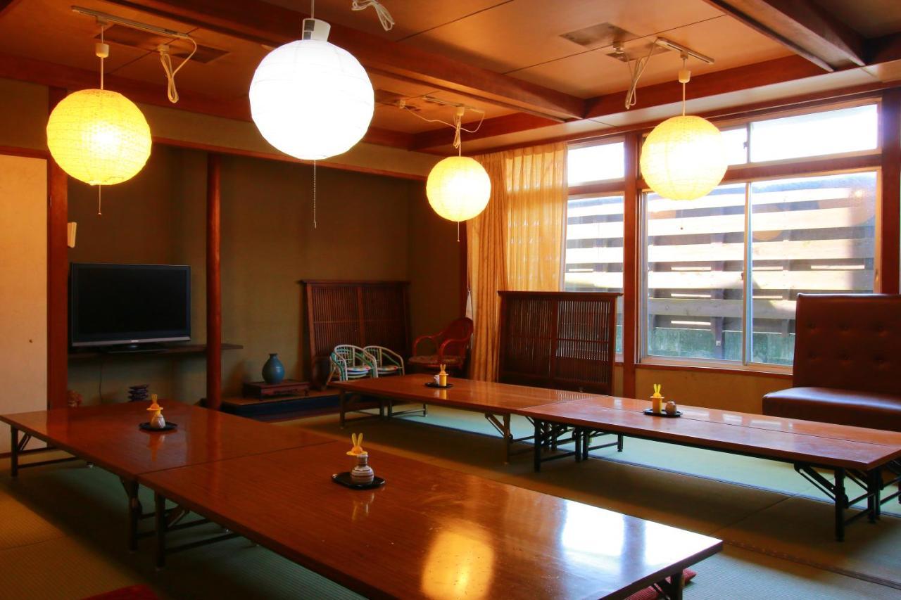 Family Ryokan Kawakyu With Showa Retro, Private Hot Spring Ibuszuki Kültér fotó